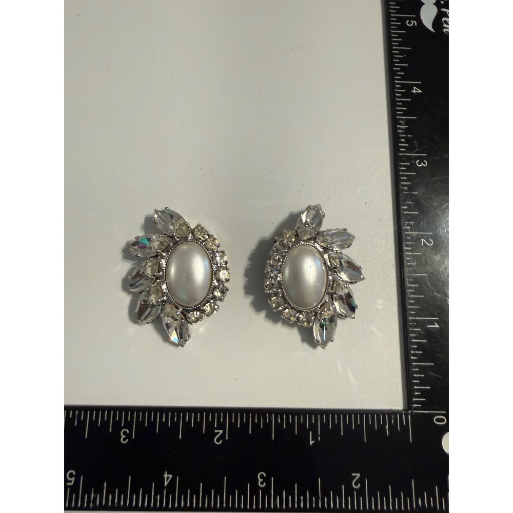 Vintage Faux Pearl Rhinestone Clip On Earrings Silver Tone Cluster Statement